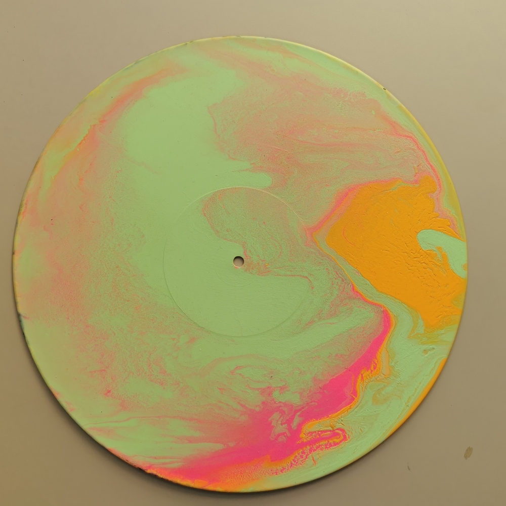 3/40$ Abstract Art Paint - Recycle Vinyl Record - Picture 3 of 3